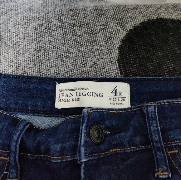 Abercrombie & Fitch Jegging - 27 - Picture 6 of 7